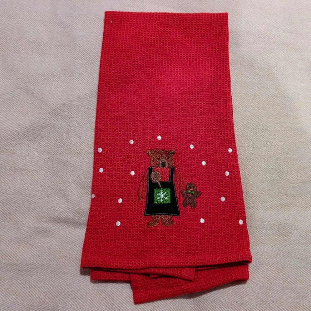 NWT Crate & Barrel Holiday Bear Towels SET of 2 (Gingerbread design)